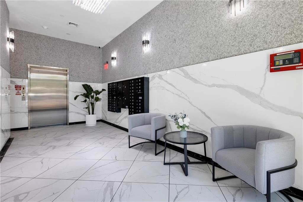 15 W End Avenue 3F