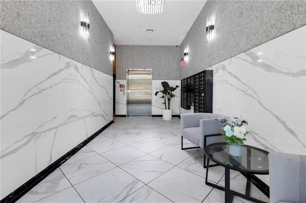 15 W End Avenue 3F