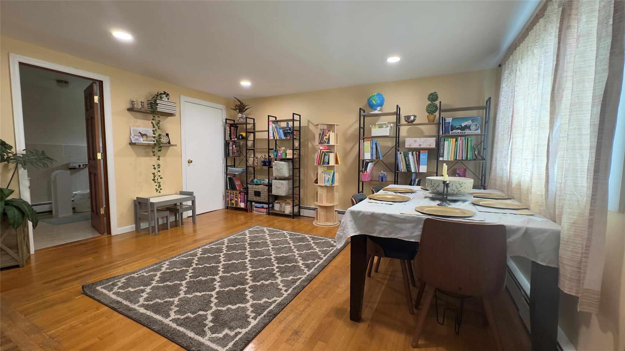 25 Center Avenue, Bay Shore, New York image 6