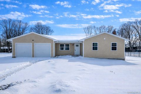 36 Brian Street Holbrook NY 11741