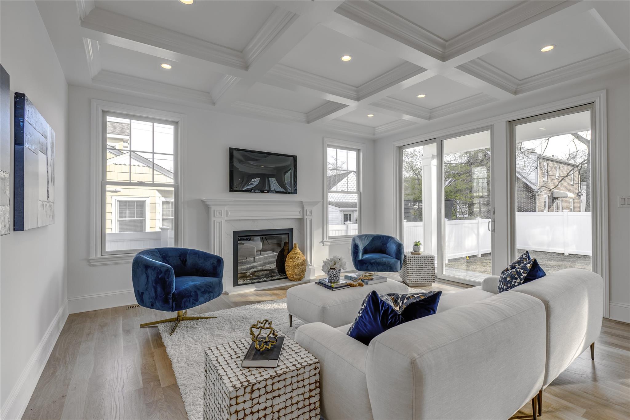108 Linden Street, Roslyn Heights, New York image 12