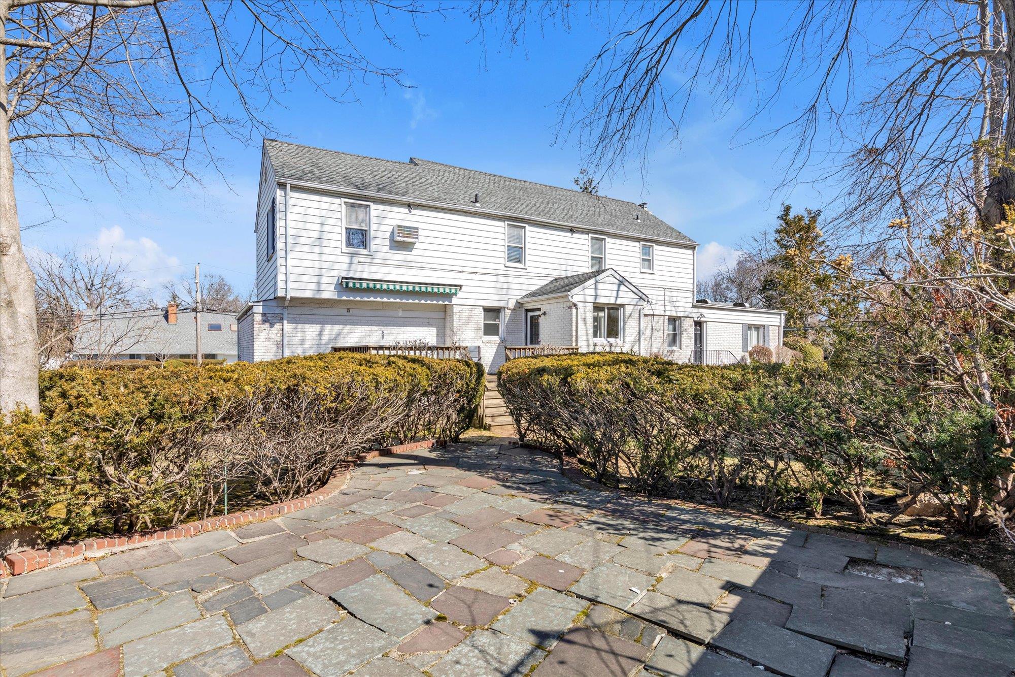 1019 Northfield Road, Woodmere, New York image 21