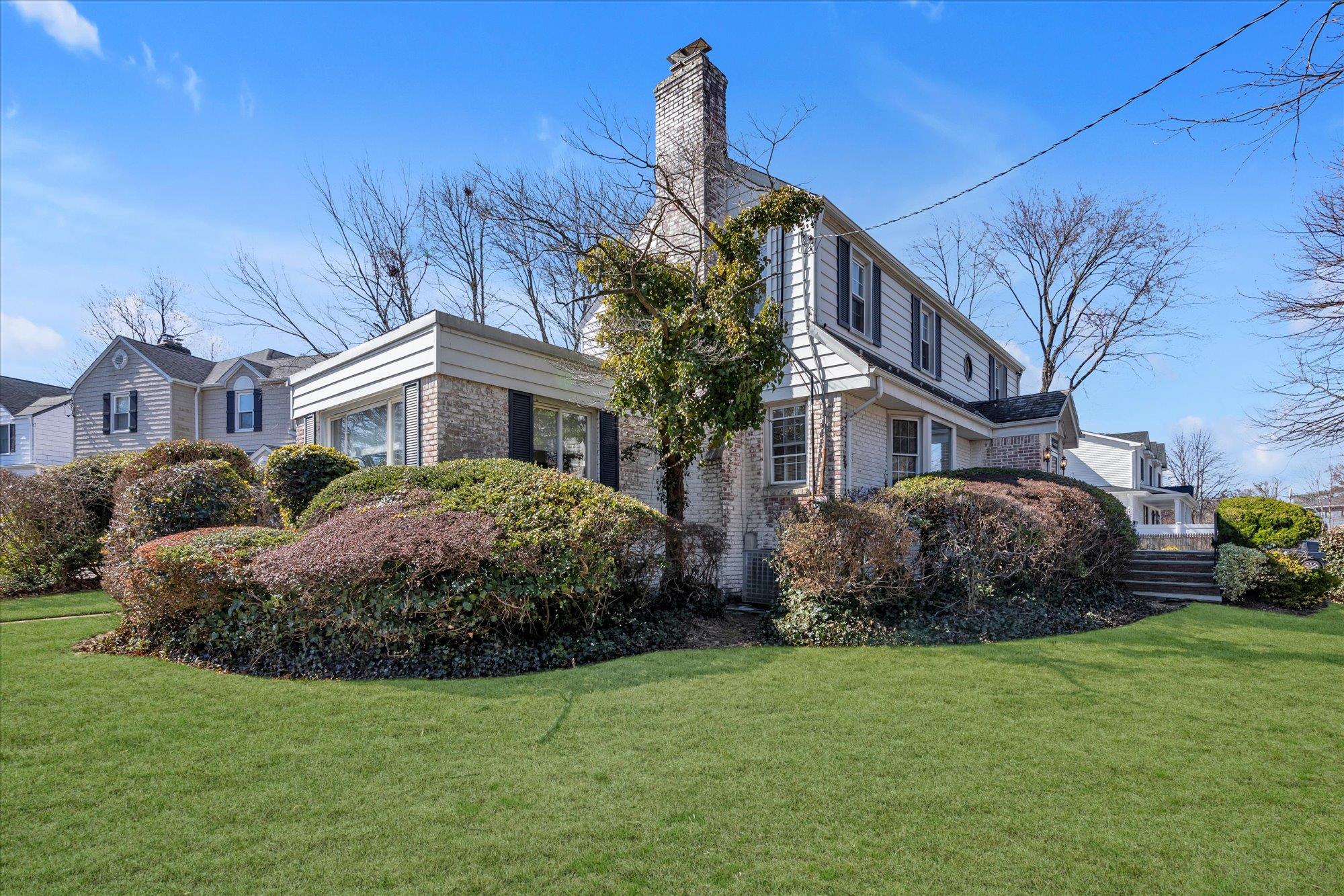 1019 Northfield Road, Woodmere, New York image 24