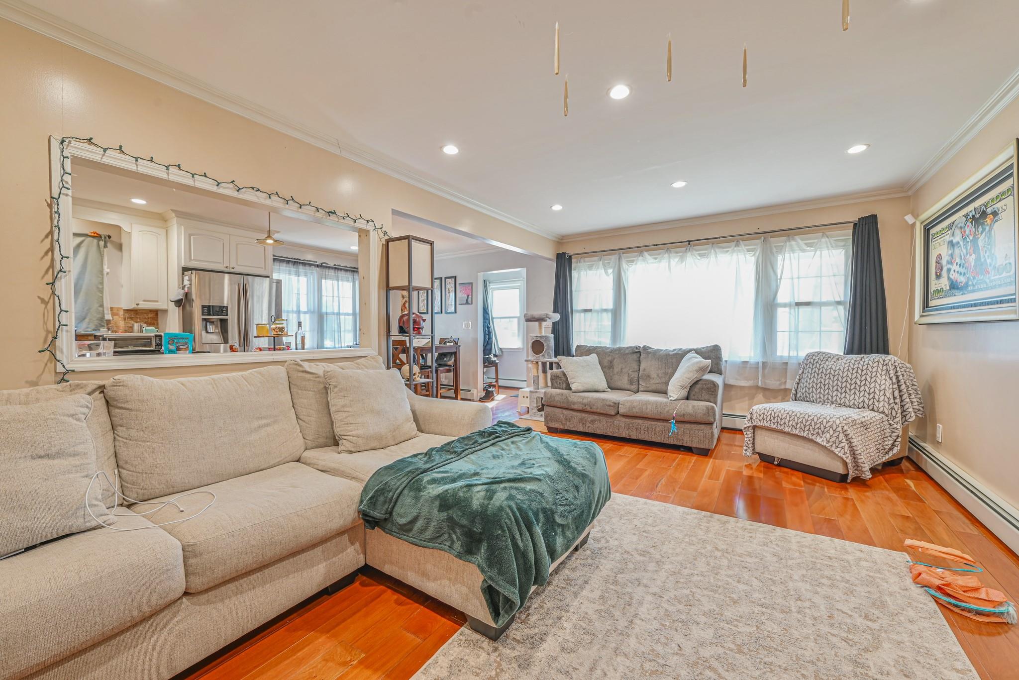 1069 Hastings St St, Baldwin, New York image 6