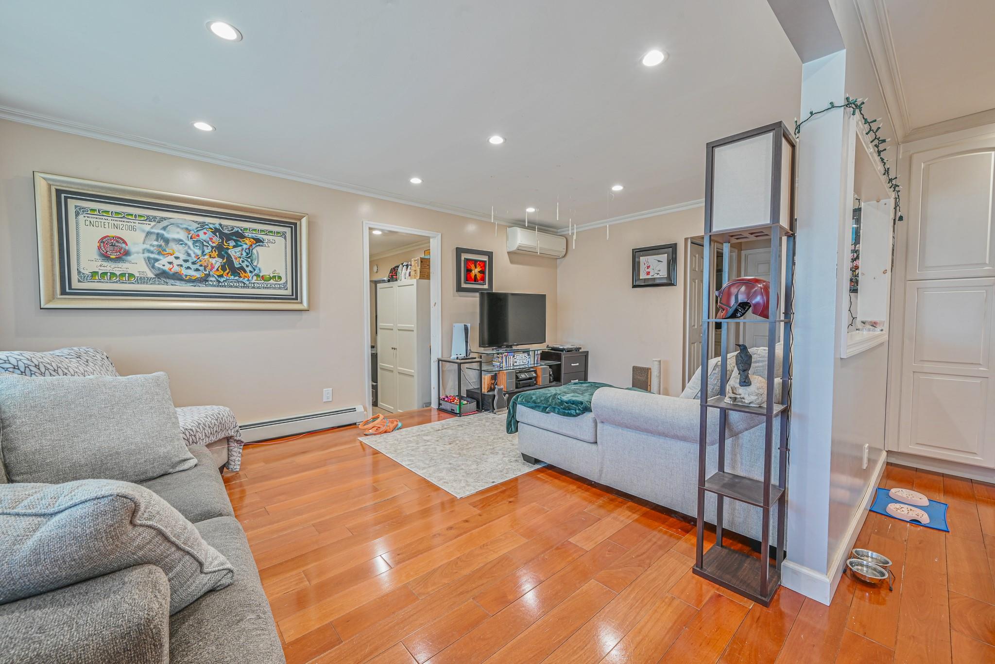 1069 Hastings St St, Baldwin, New York image 4