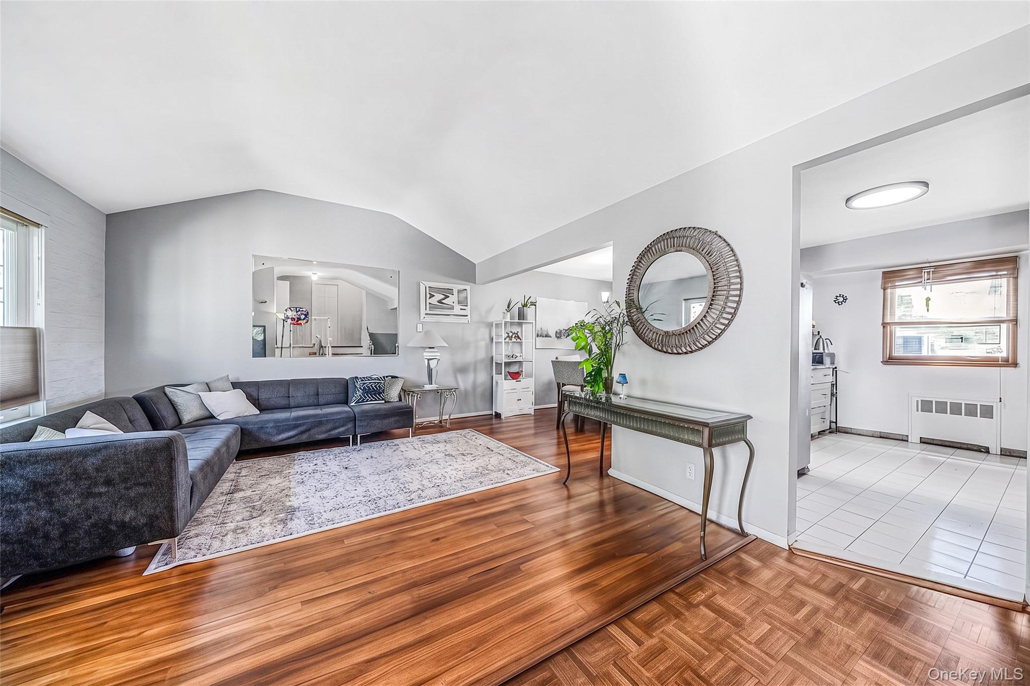 172 N Walnut Street
