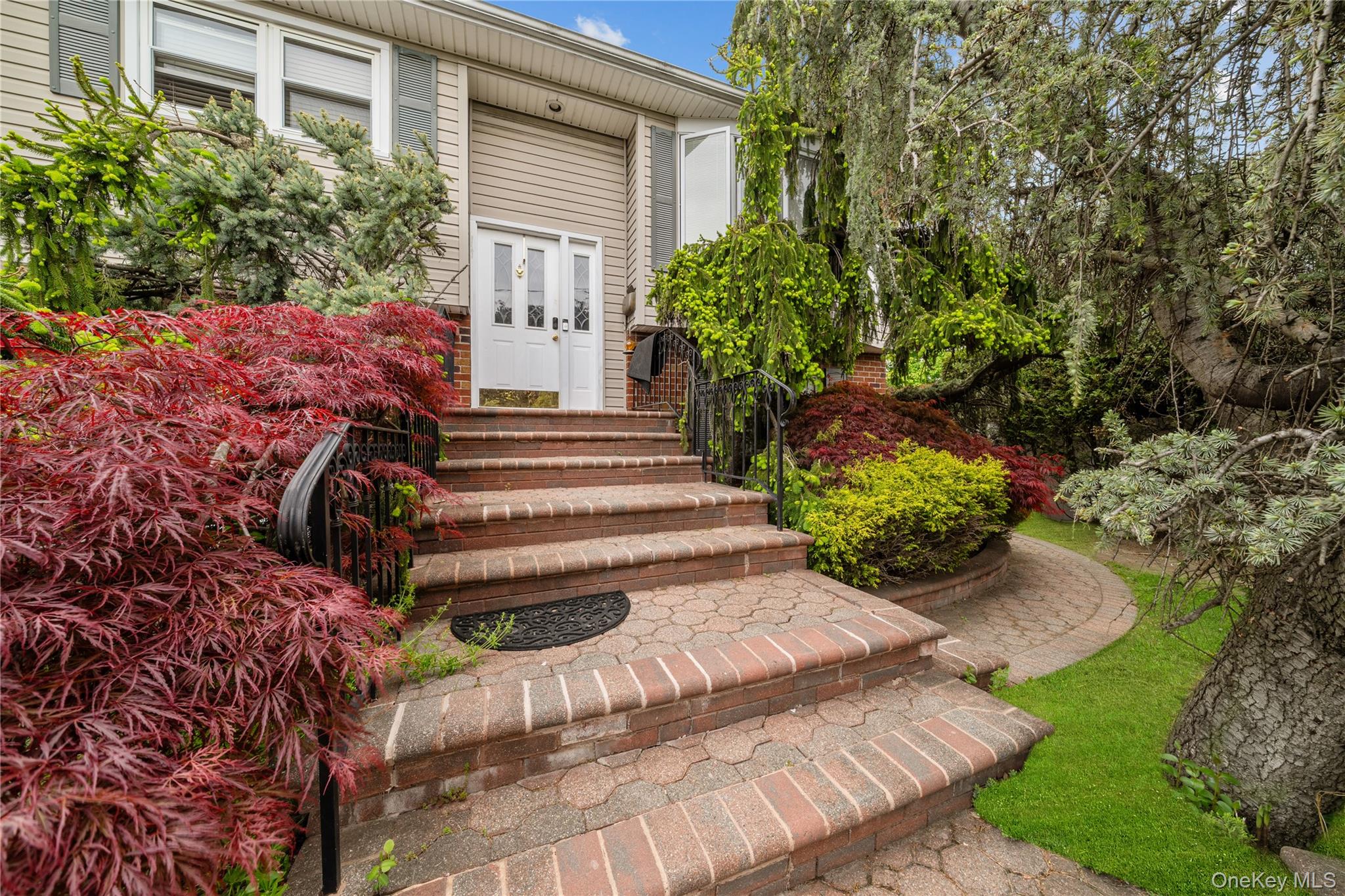 2501 Rose Place