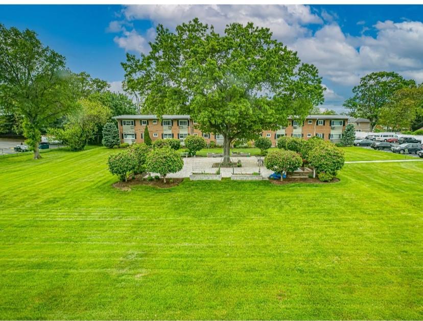 744 Deer Park Avenue #5F, North Babylon, New York image 3