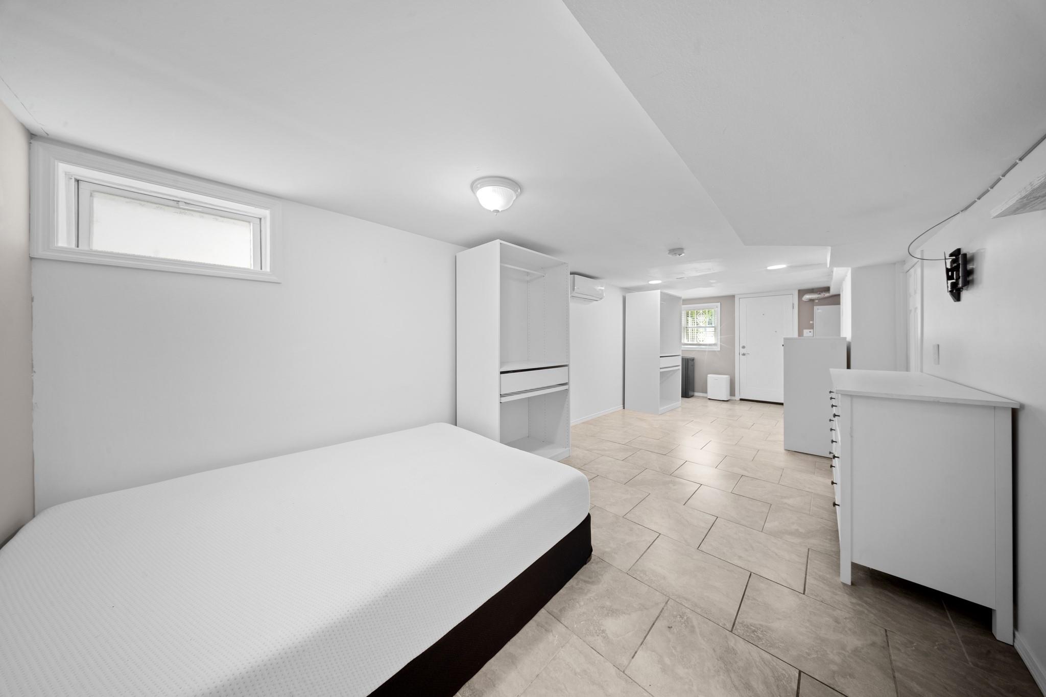 178-15 130th Ave, Jamaica, New York image 20