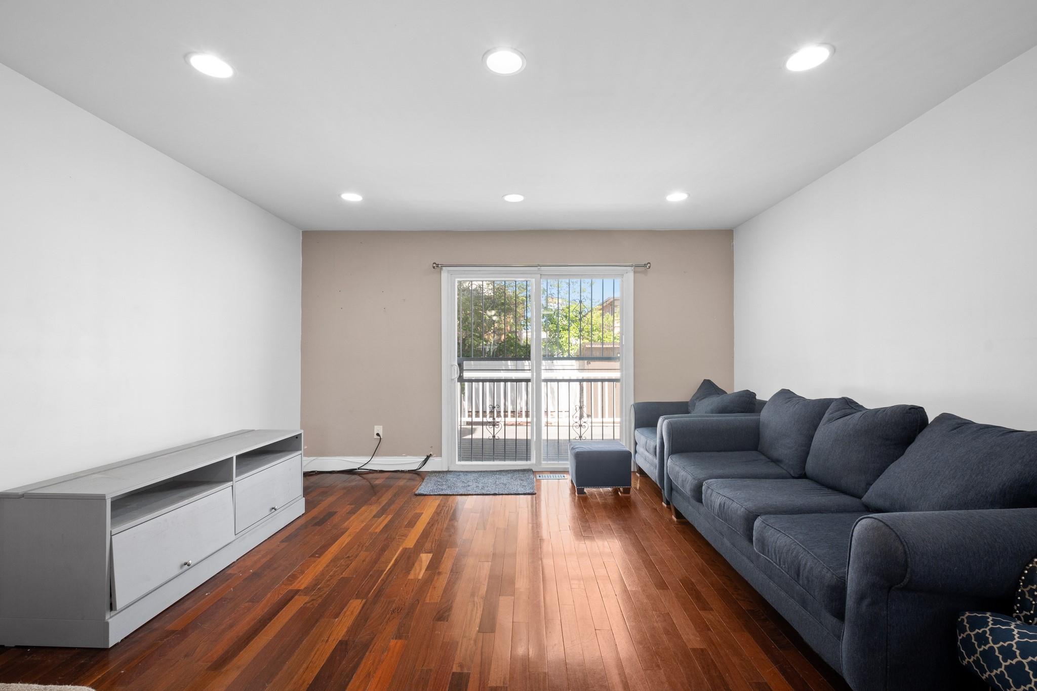 178-15 130th Ave, Jamaica, New York image 8