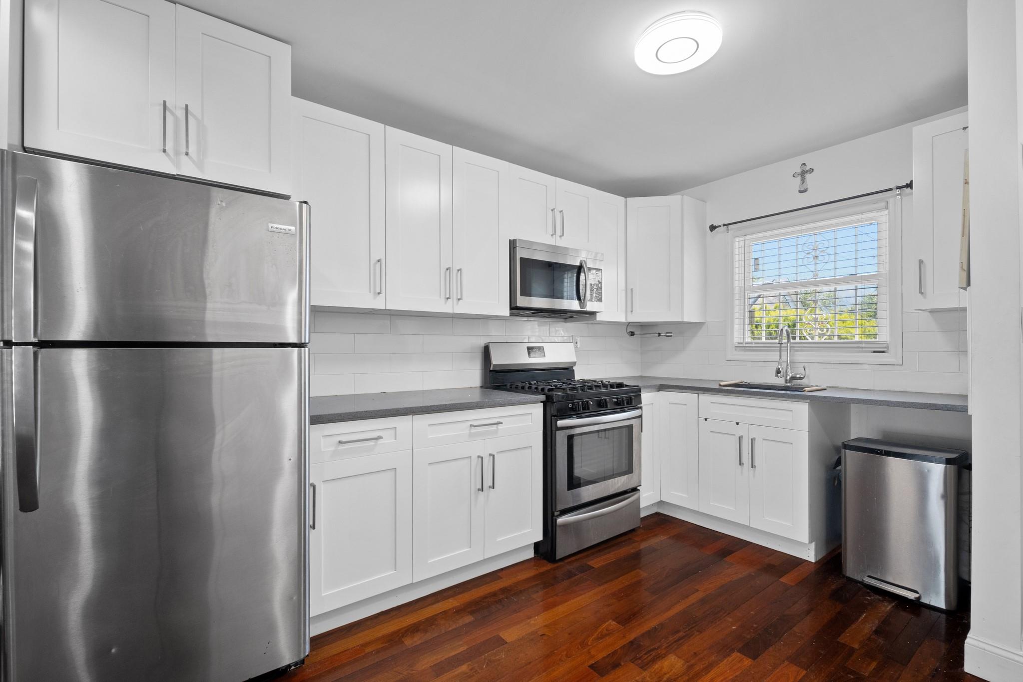 178-15 130th Ave, Jamaica, New York image 3