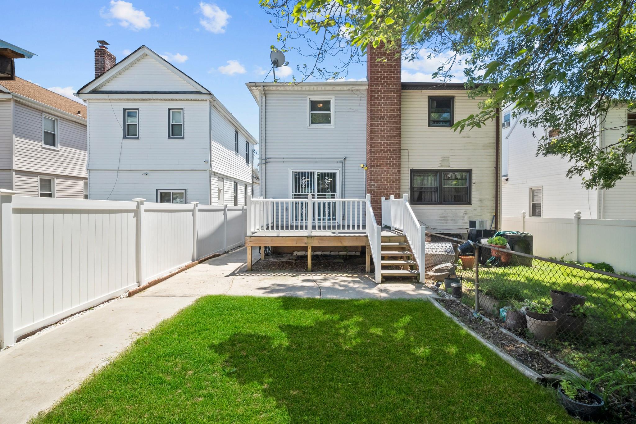 178-15 130th Ave, Jamaica, New York image 24