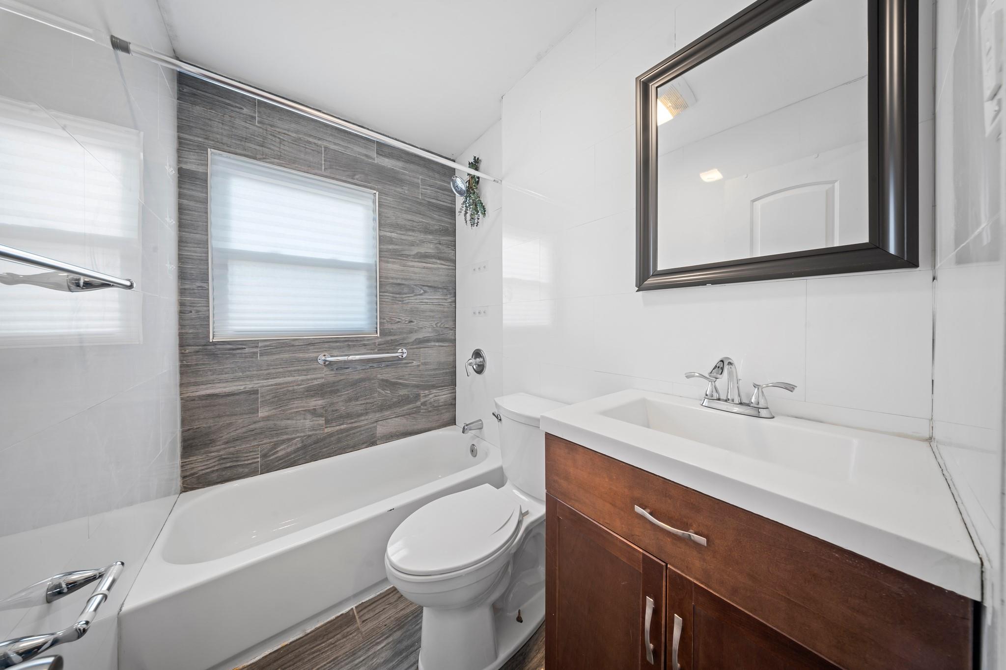 178-15 130th Ave, Jamaica, New York image 16