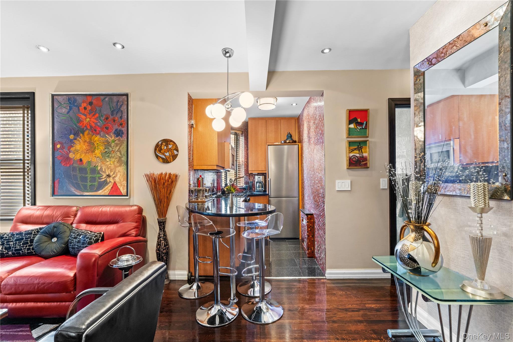 50 East 8th 6P