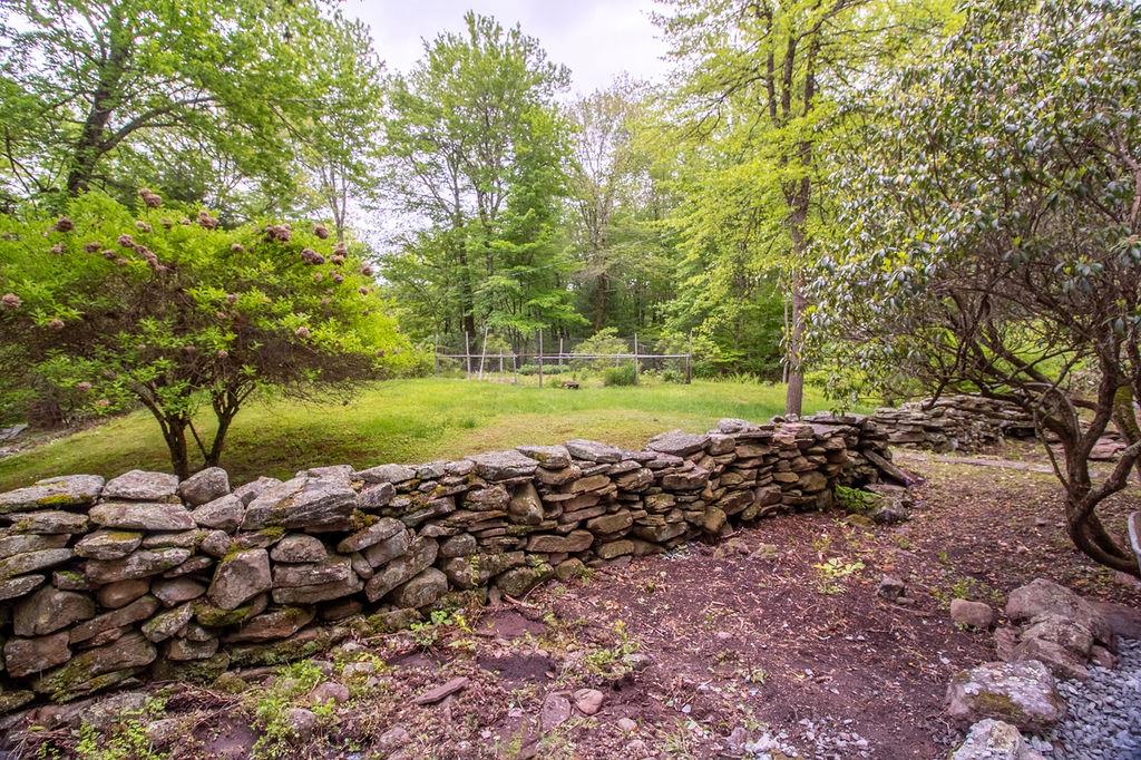 22 Mount Laurel Road, Greenfield Park, New York image 28