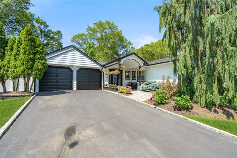11 Gallatin Drive Dix Hills NY 11746