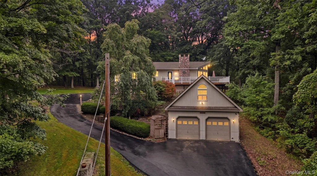 Photo of 94 Jean Ridge Road, Middletown, NY 10940 (MLS # 1053626)