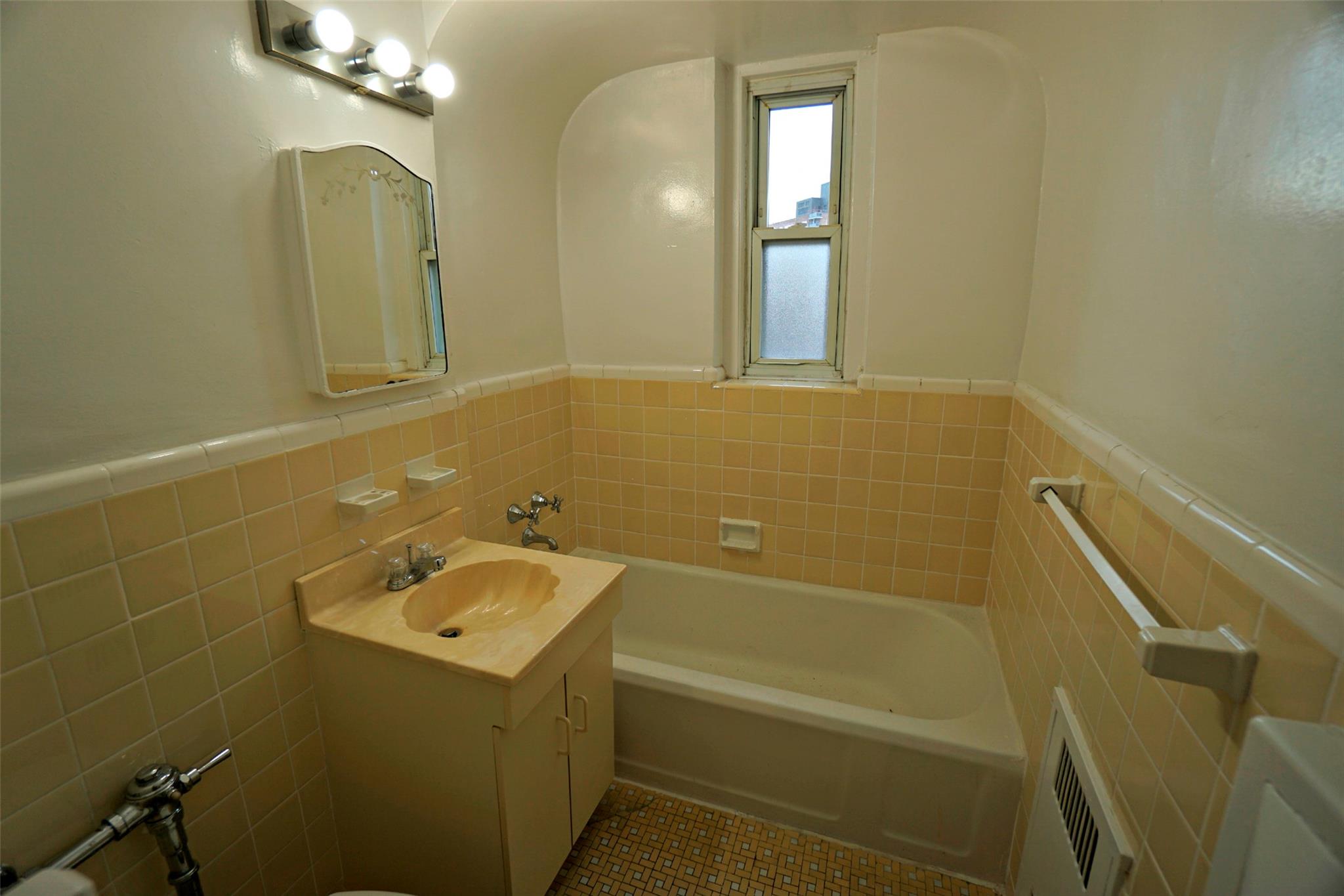 110-55 72nd Road #504, Forest Hills, New York image 9