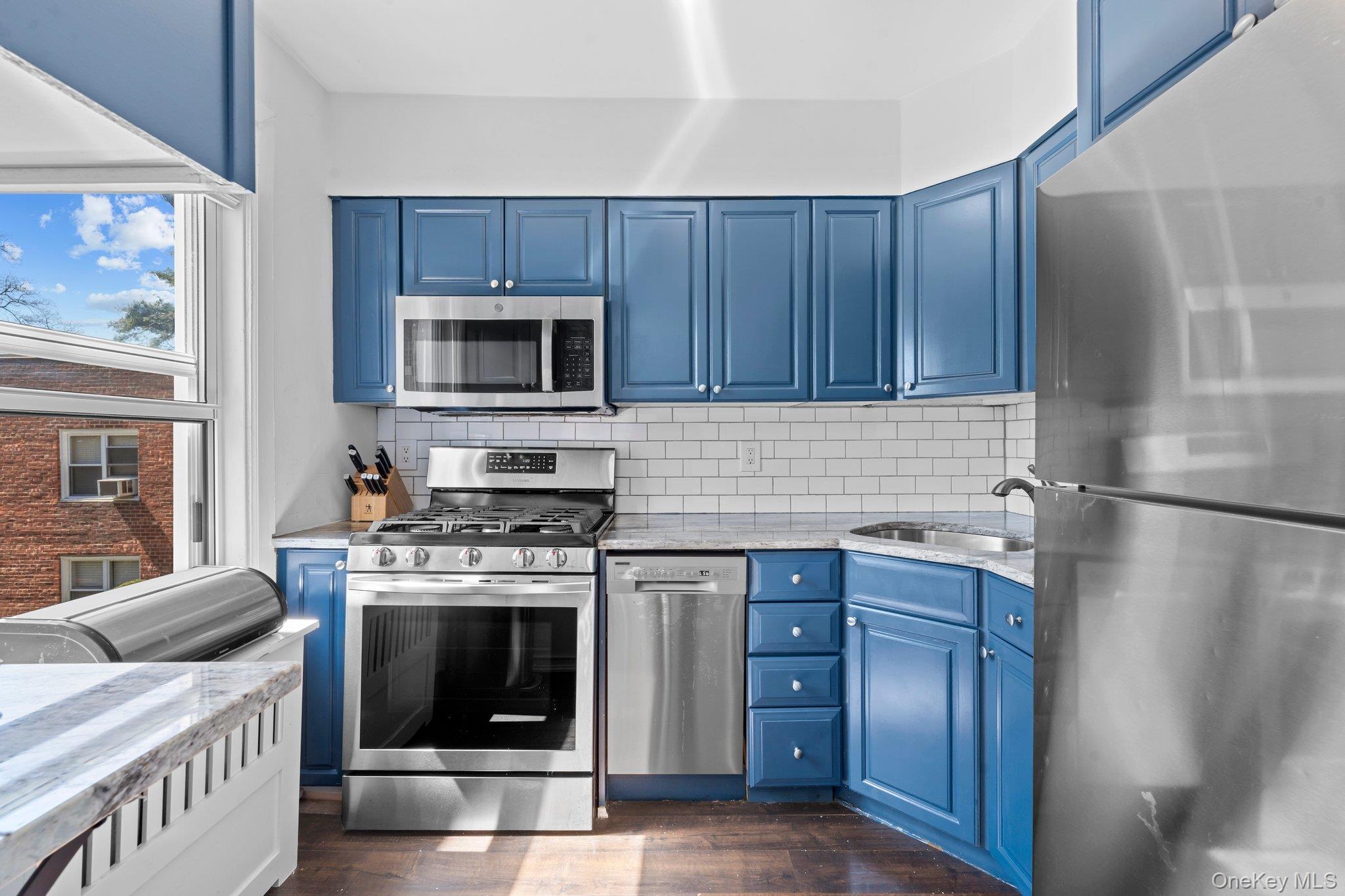 23 Edwards Street 2A