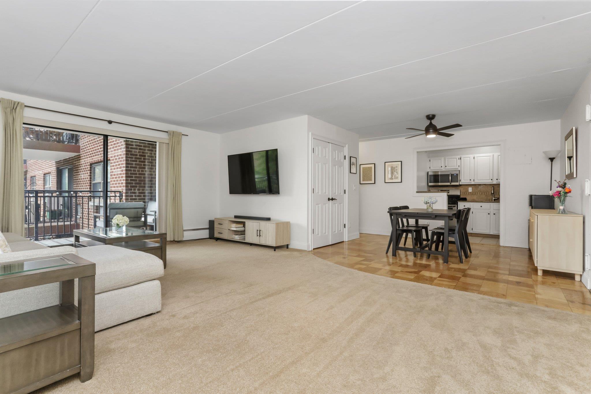 200 Diplomant Drive #5A, Mount Kisco, New York image 2