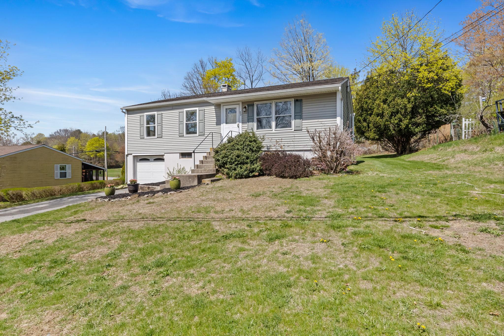 53 Fairfax Road, Fishkill, New York image 2