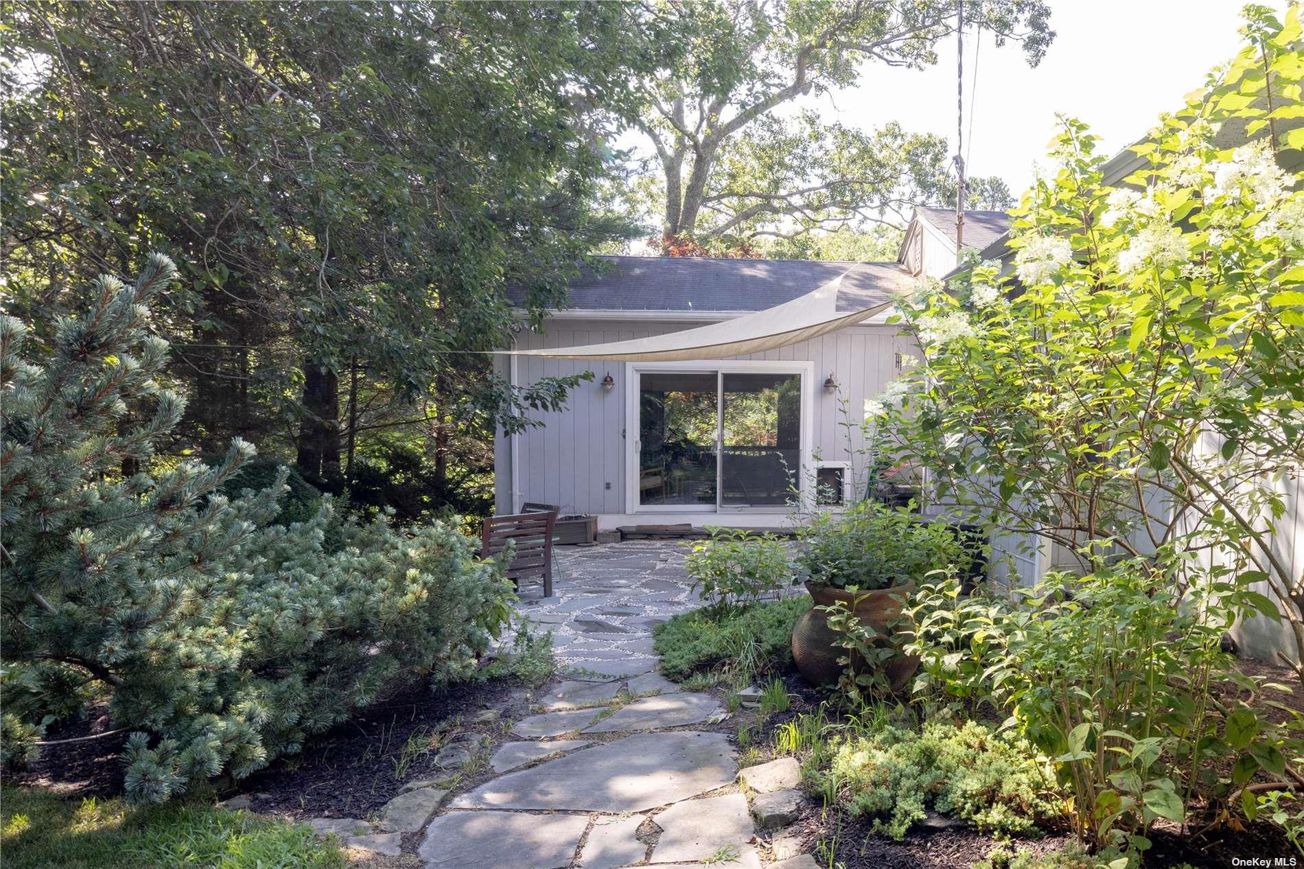 925 Bennetts Pond Lane, Mattituck, New York image 19
