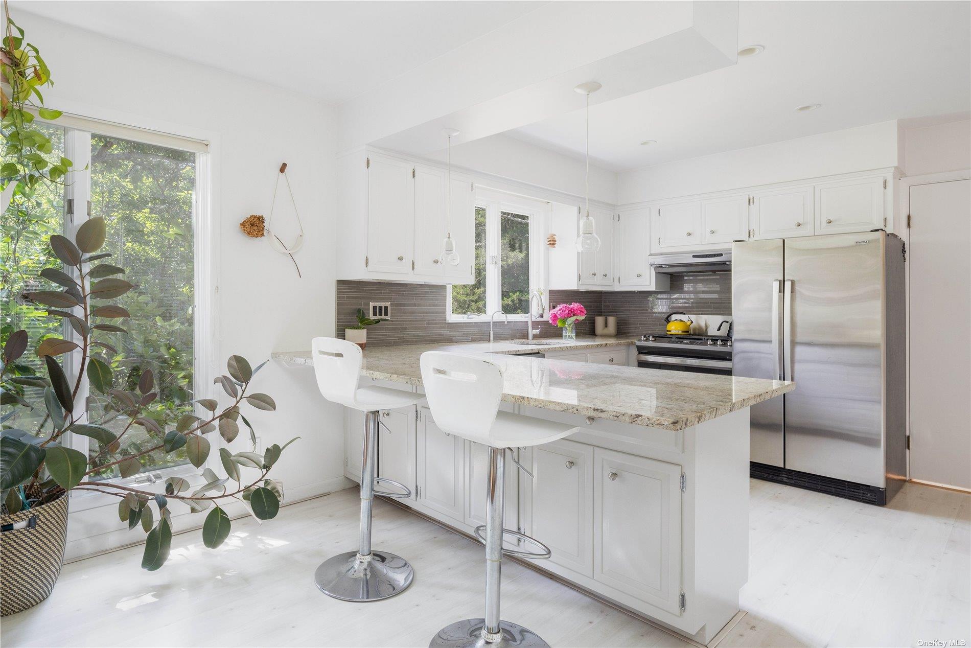 925 Bennetts Pond Lane, Mattituck, New York image 11