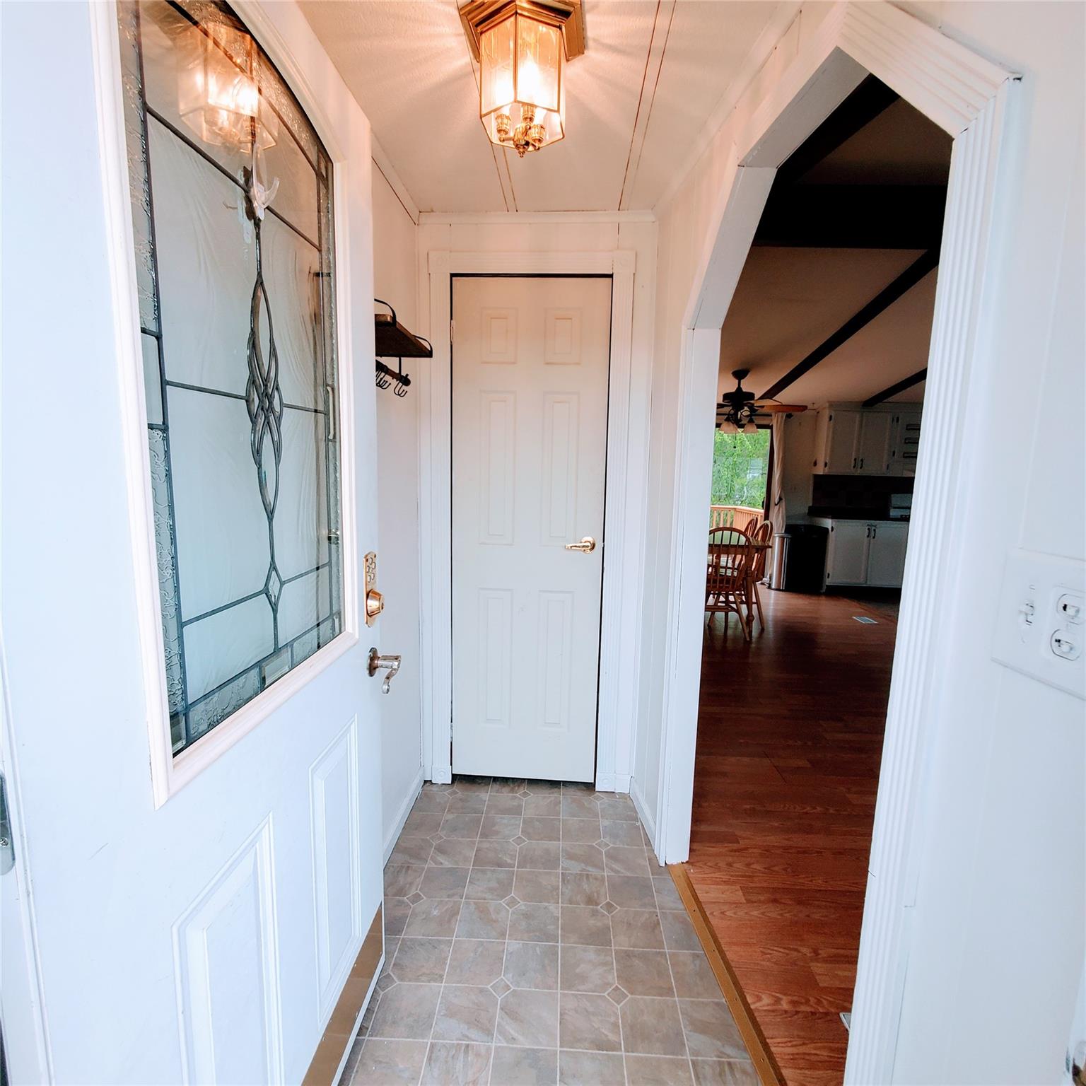34 Kens Way, Hyde Park, New York image 3