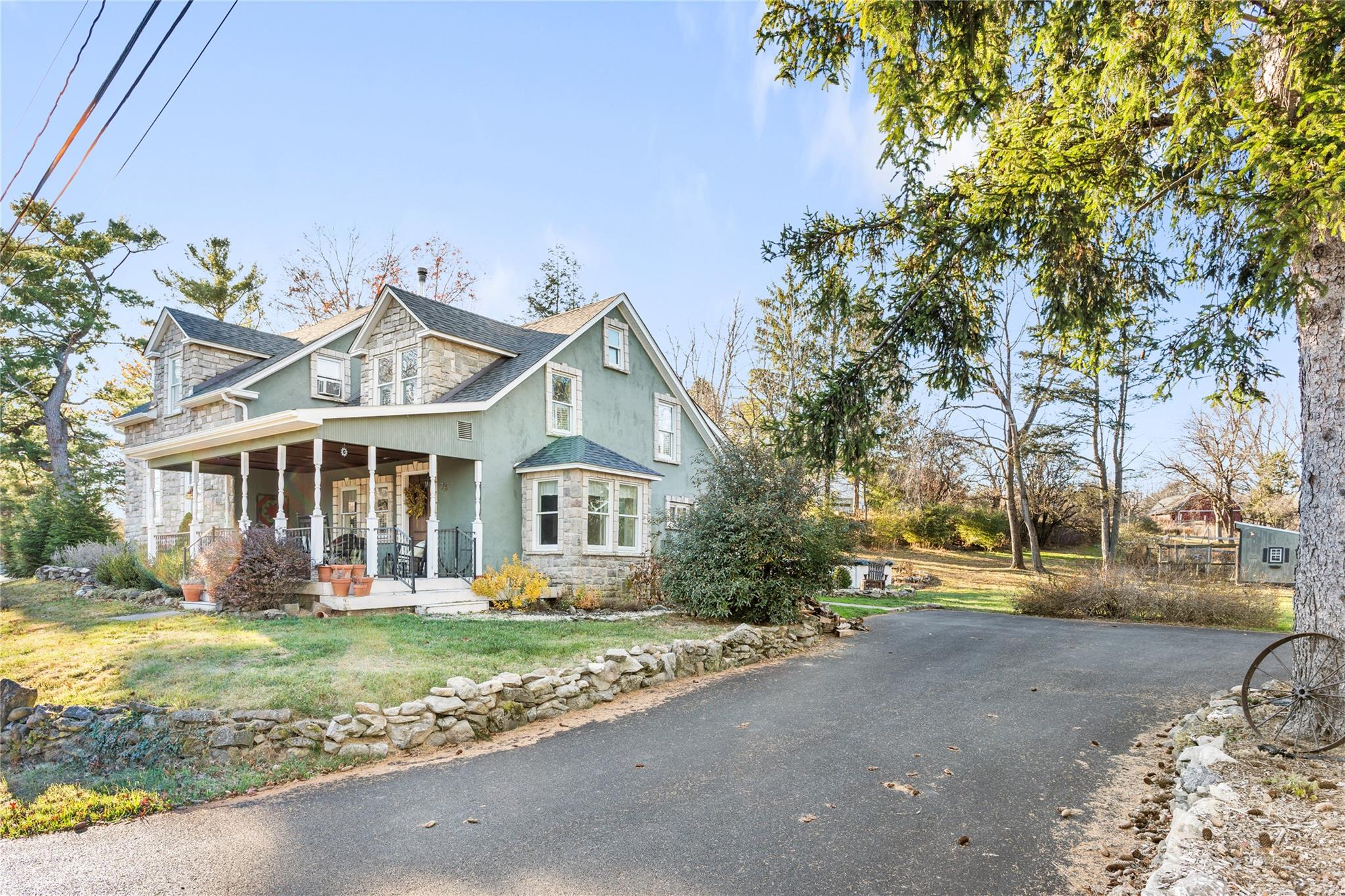 76 Hill Road