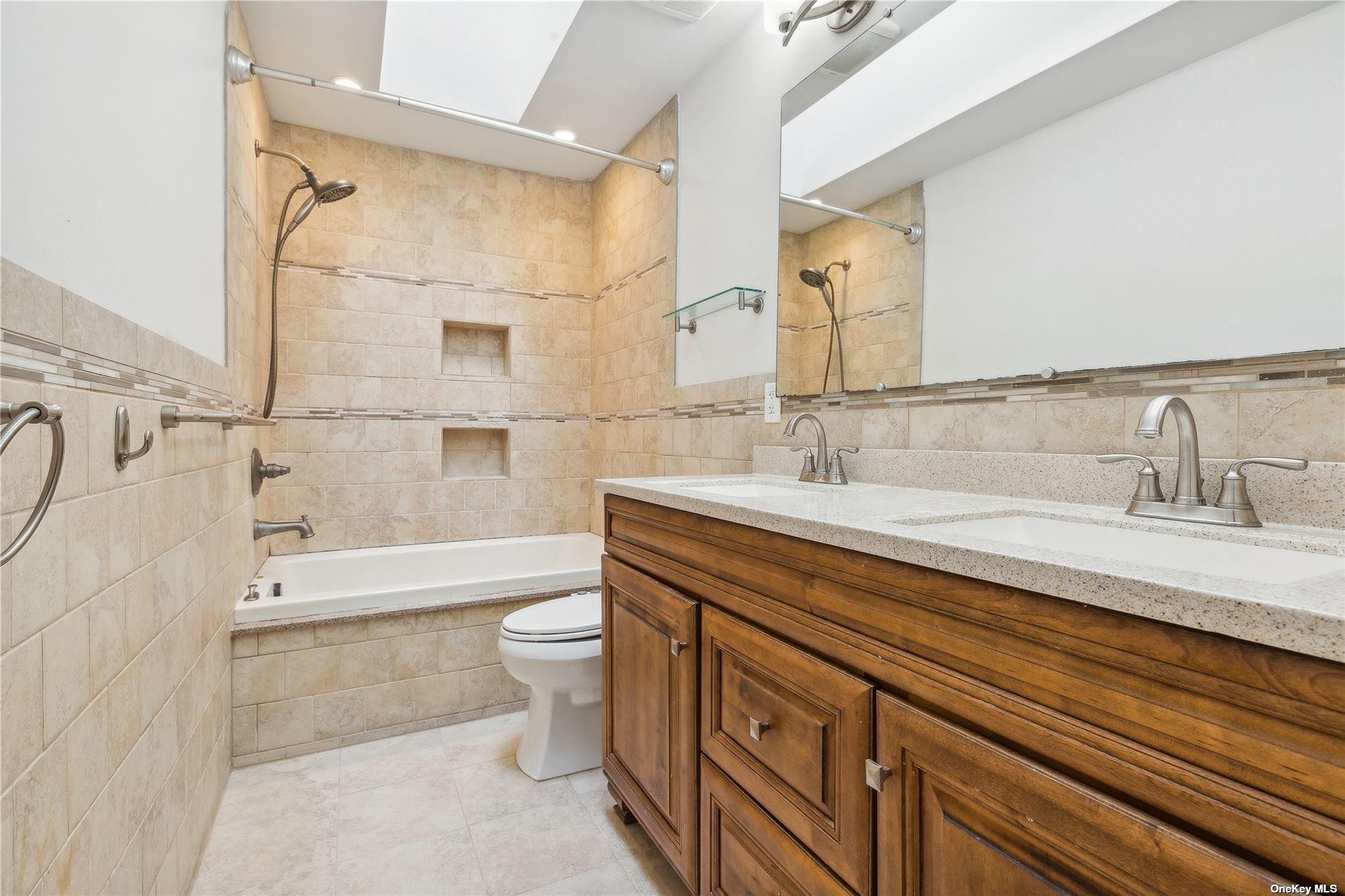 507 Sara Circle, Port Jefferson Station, New York image 17