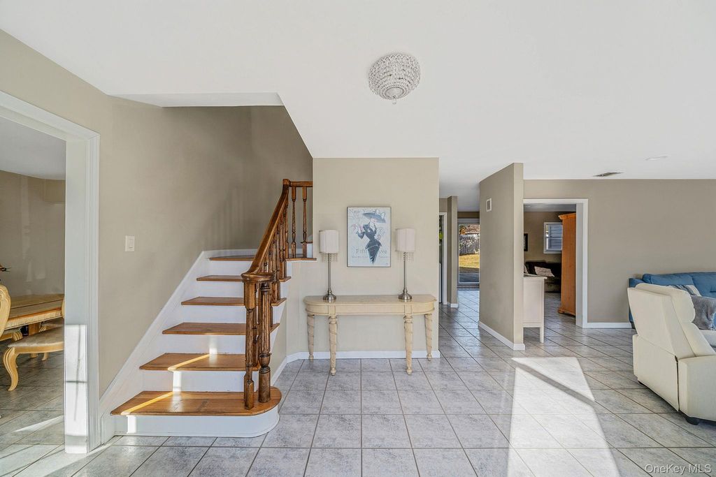 Photo of 3 Mount Marcy Avenue, Farmingville, NY 11738 (MLS # 952887)