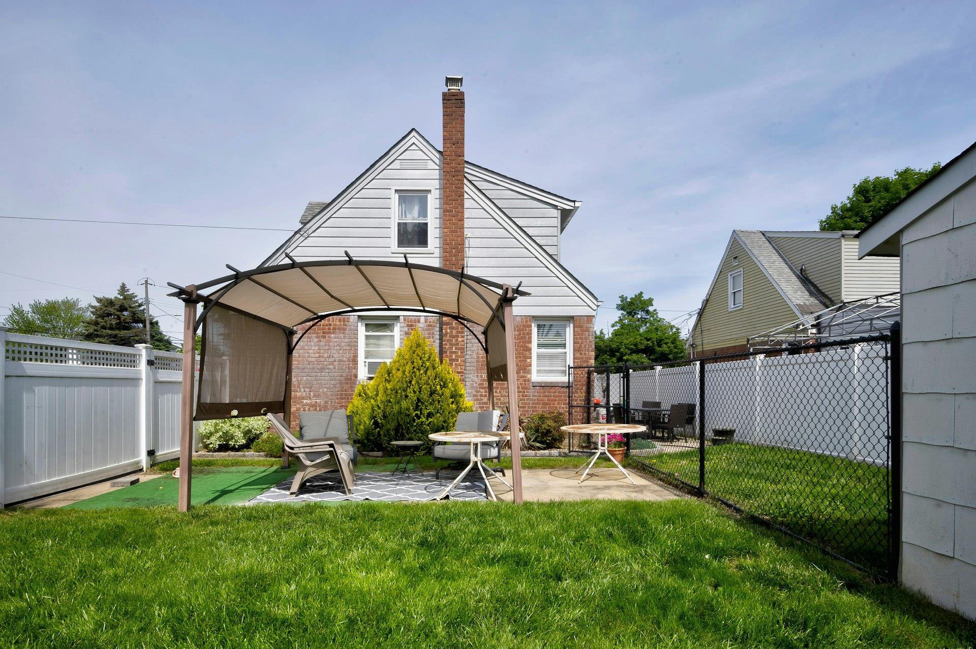 2177 3rd Street, East Meadow, New York image 27