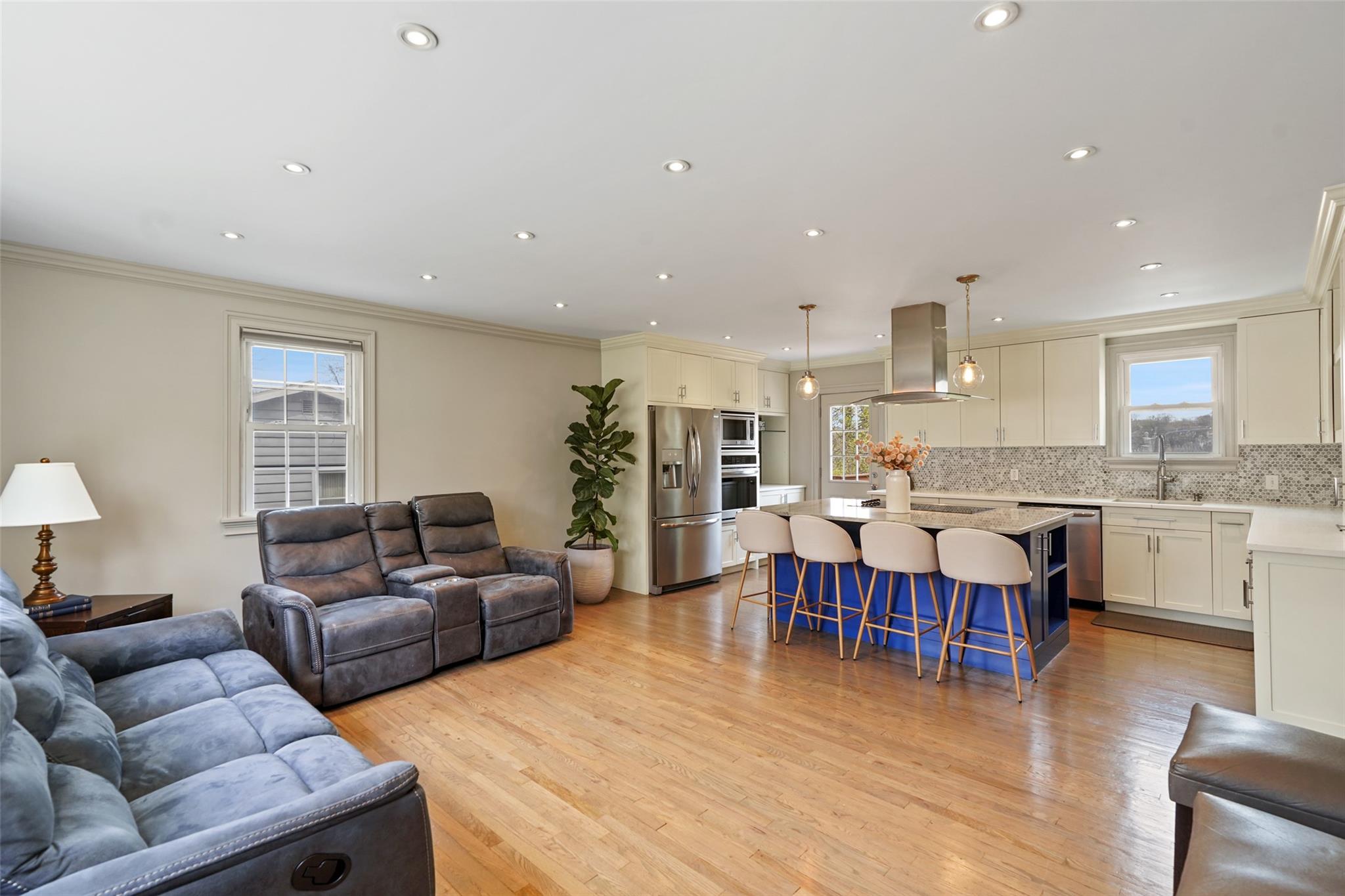4 Perry Avenue, White Plains, New York image 12