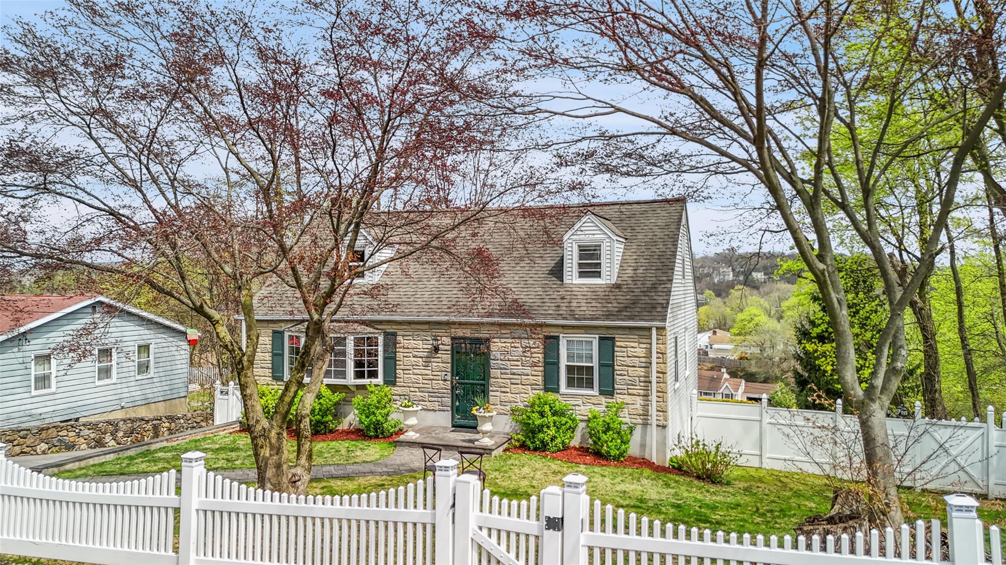 4 Perry Avenue, White Plains, New York image 32