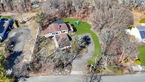 Homes For Sale - 39 Sycamore Avenue<br/> Farmingville, NY 11738