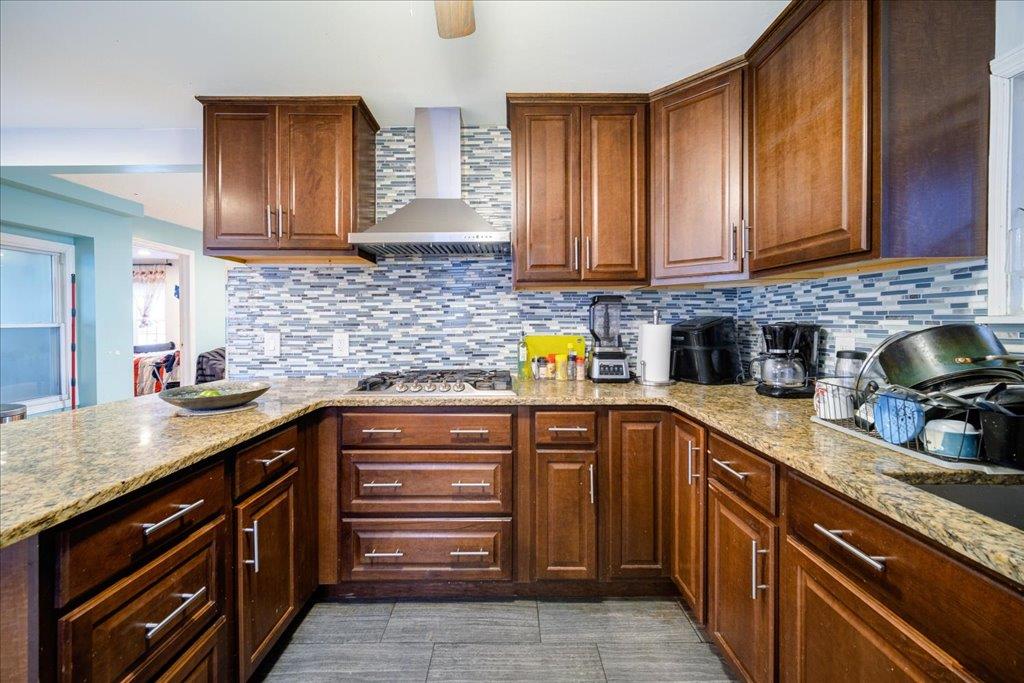 635 Highland Avenue, Peekskill, New York image 10