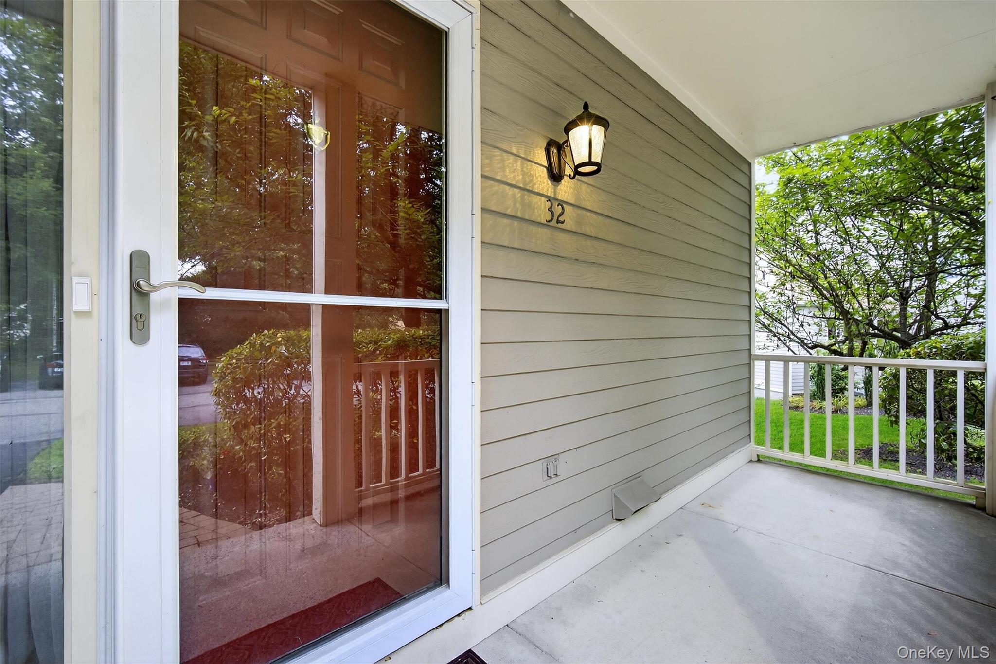 32 Meadow Way