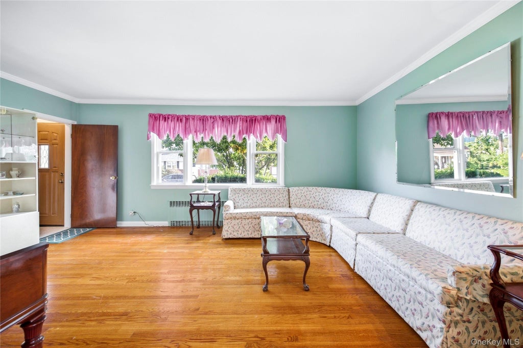 Photo of 204 Pamlico Avenue, Uniondale, NY 11553 (MLS # 1052516)