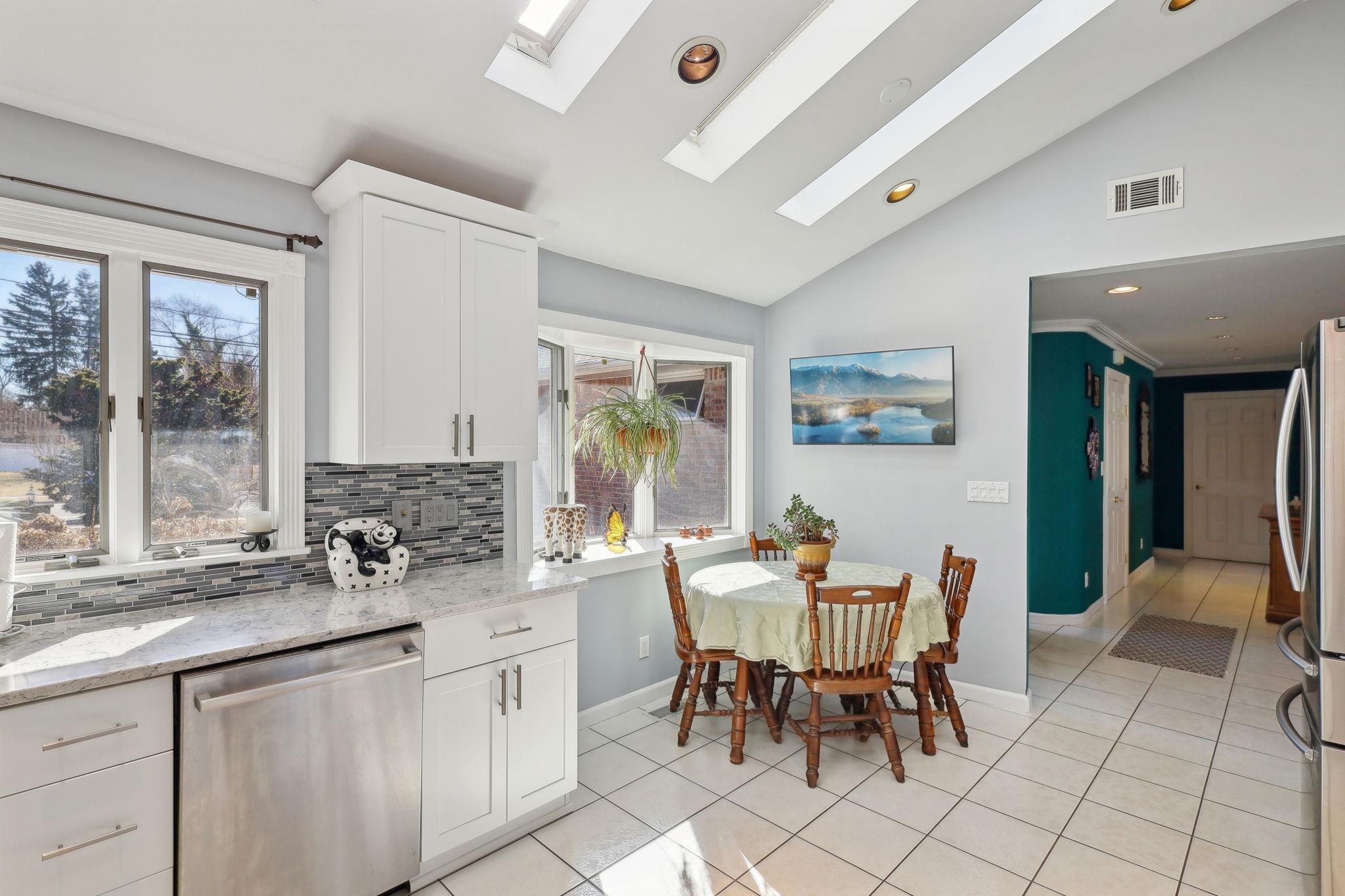 61 Scholar Lane, Commack, New York image 11