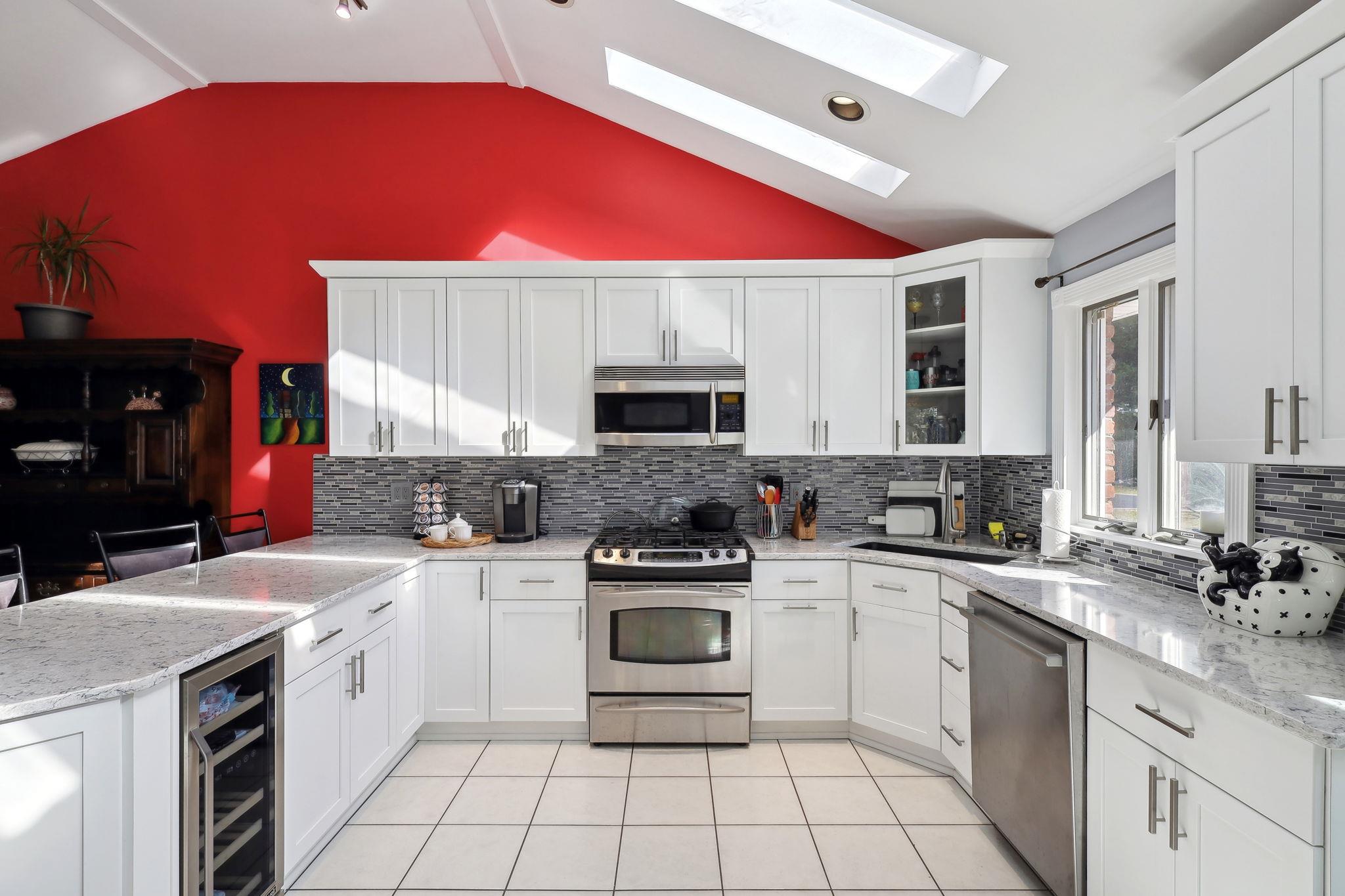 61 Scholar Lane, Commack, New York image 9