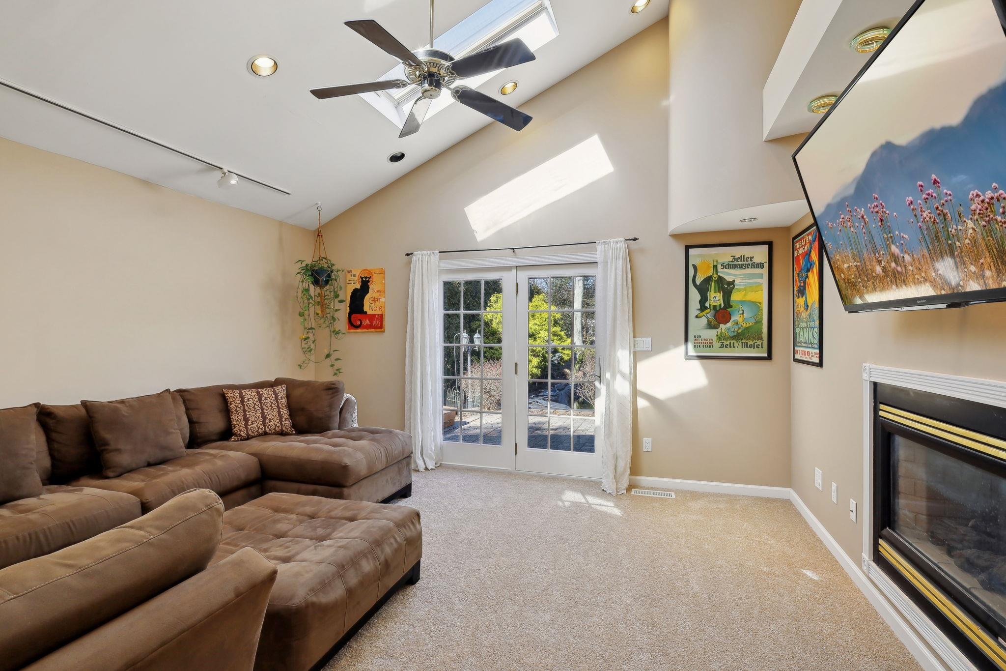 61 Scholar Lane, Commack, New York image 13