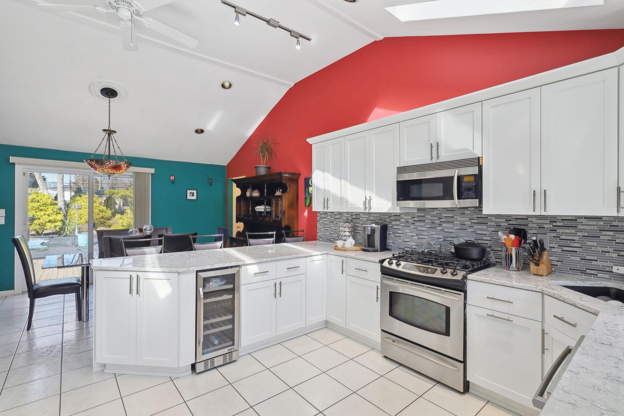 61 Scholar Lane, Commack, New York image 10