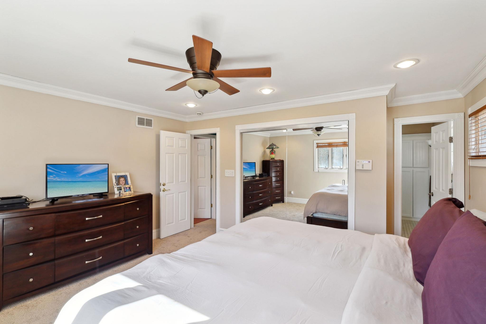61 Scholar Lane, Commack, New York image 20