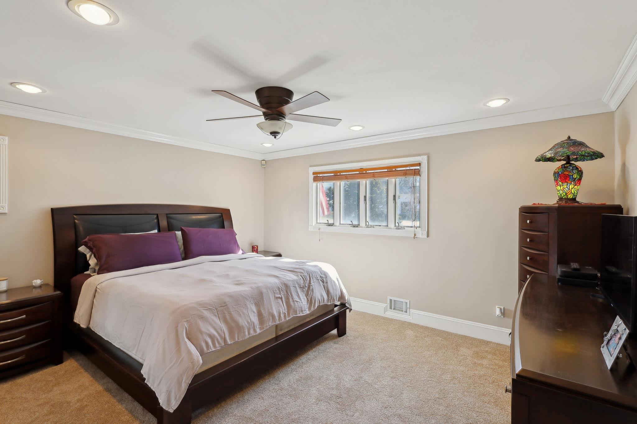 61 Scholar Lane, Commack, New York image 18