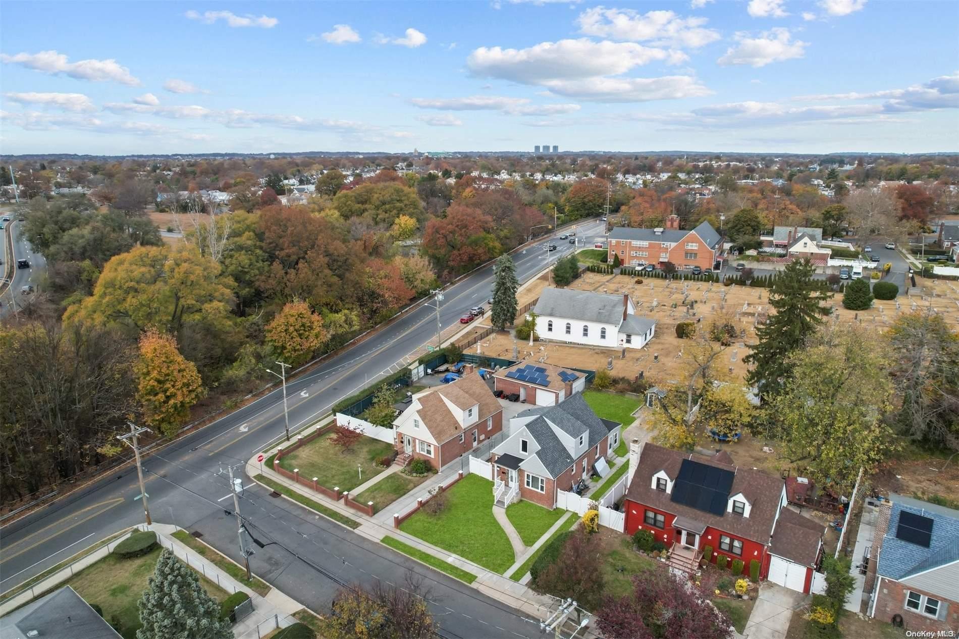 8 Alden Avenue, Valley Stream, New York image 4