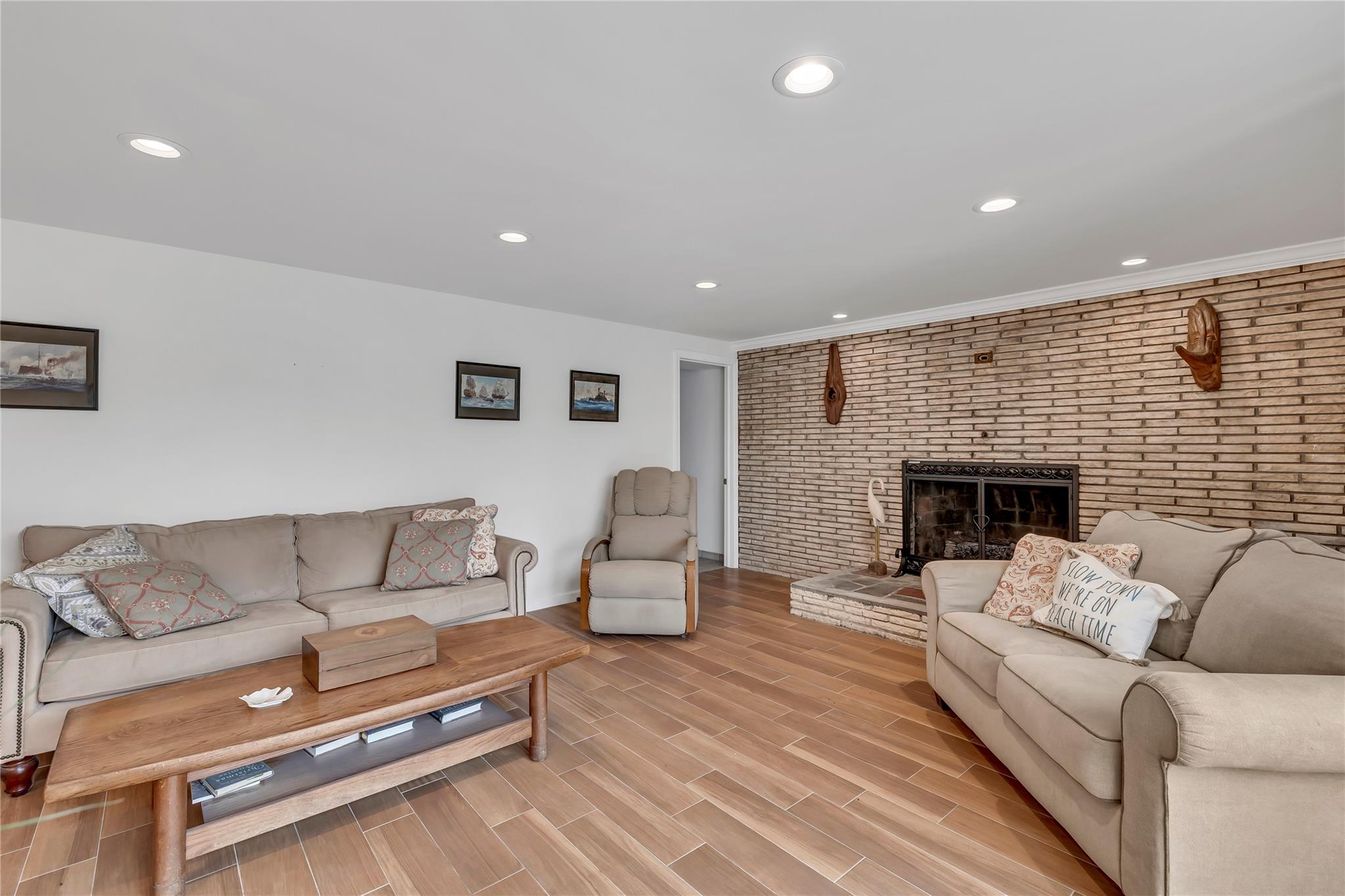 48 E 2nd Street, Freeport, New York image 24