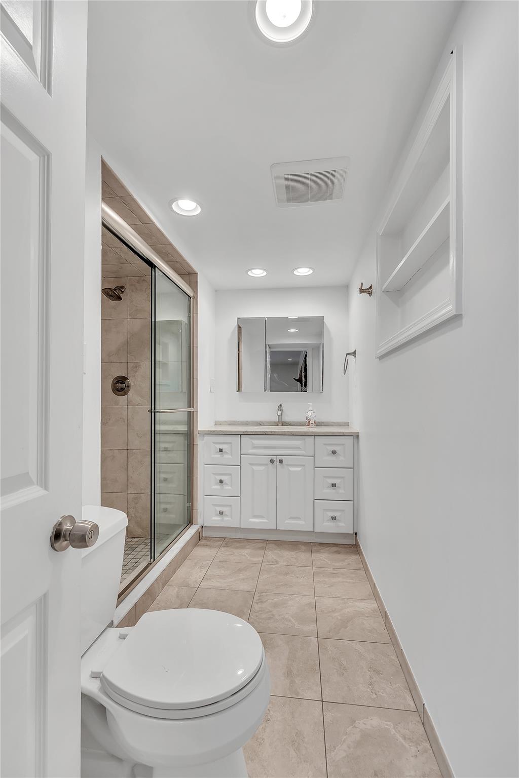 48 E 2nd Street, Freeport, New York image 31