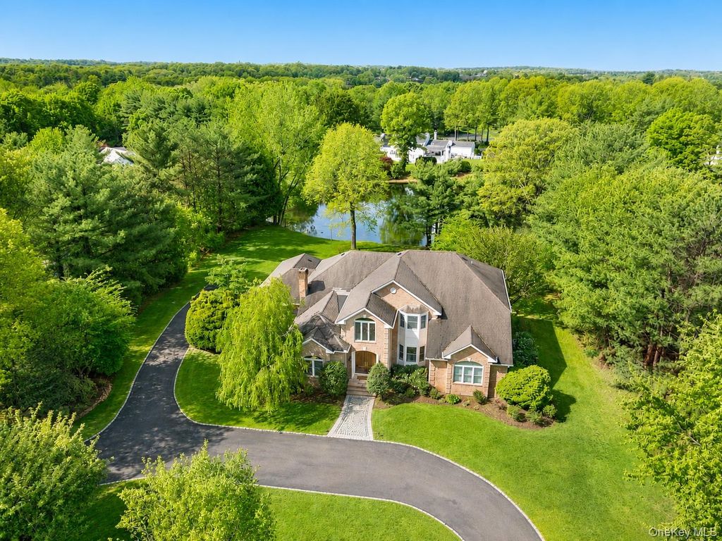 Photo of 23 Overbrook Lane, Upper Brookville, NY 11545 (MLS # 996646)
