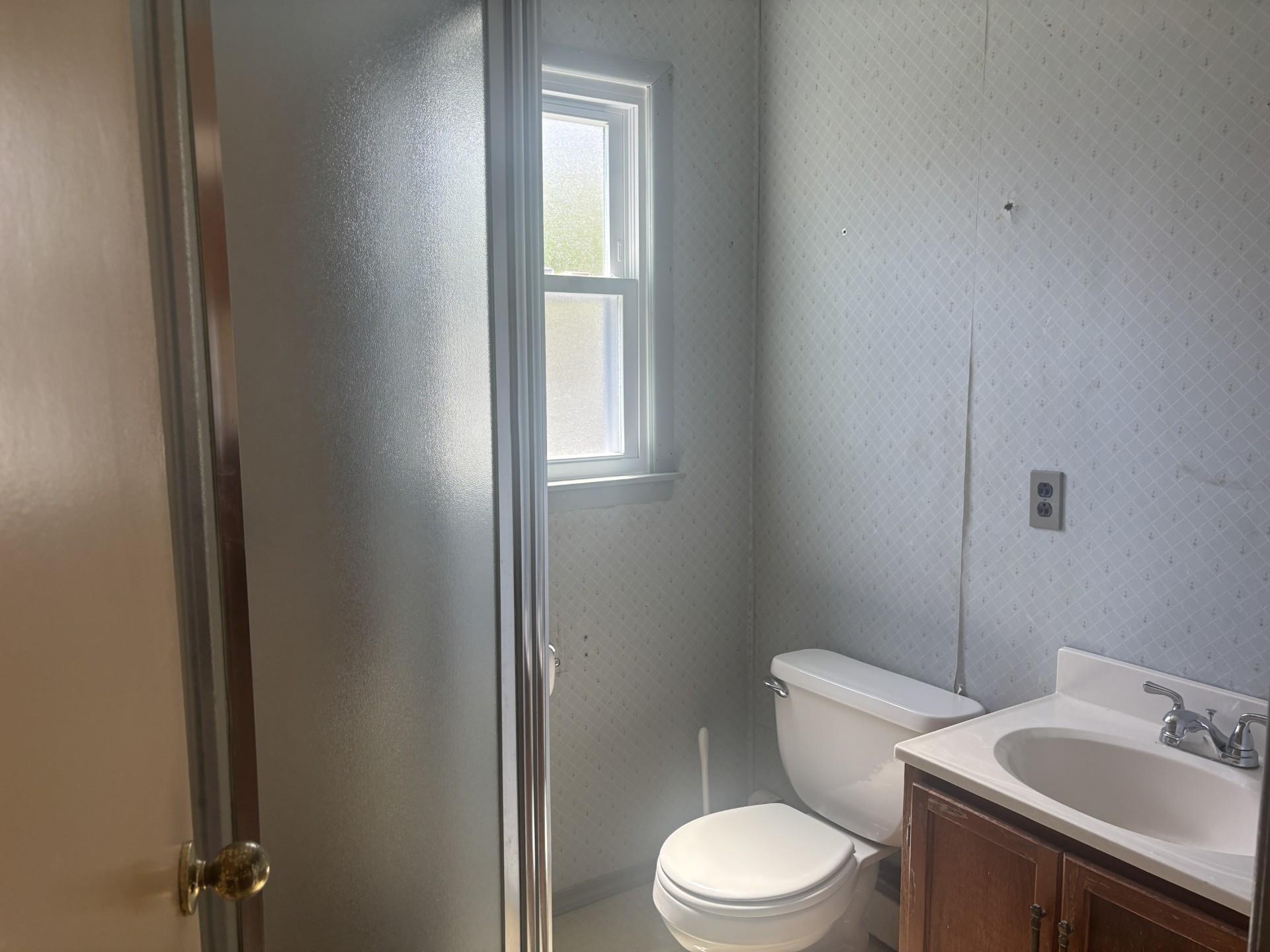 60 Hewitt Boulevard, Center Moriches, New York image 7