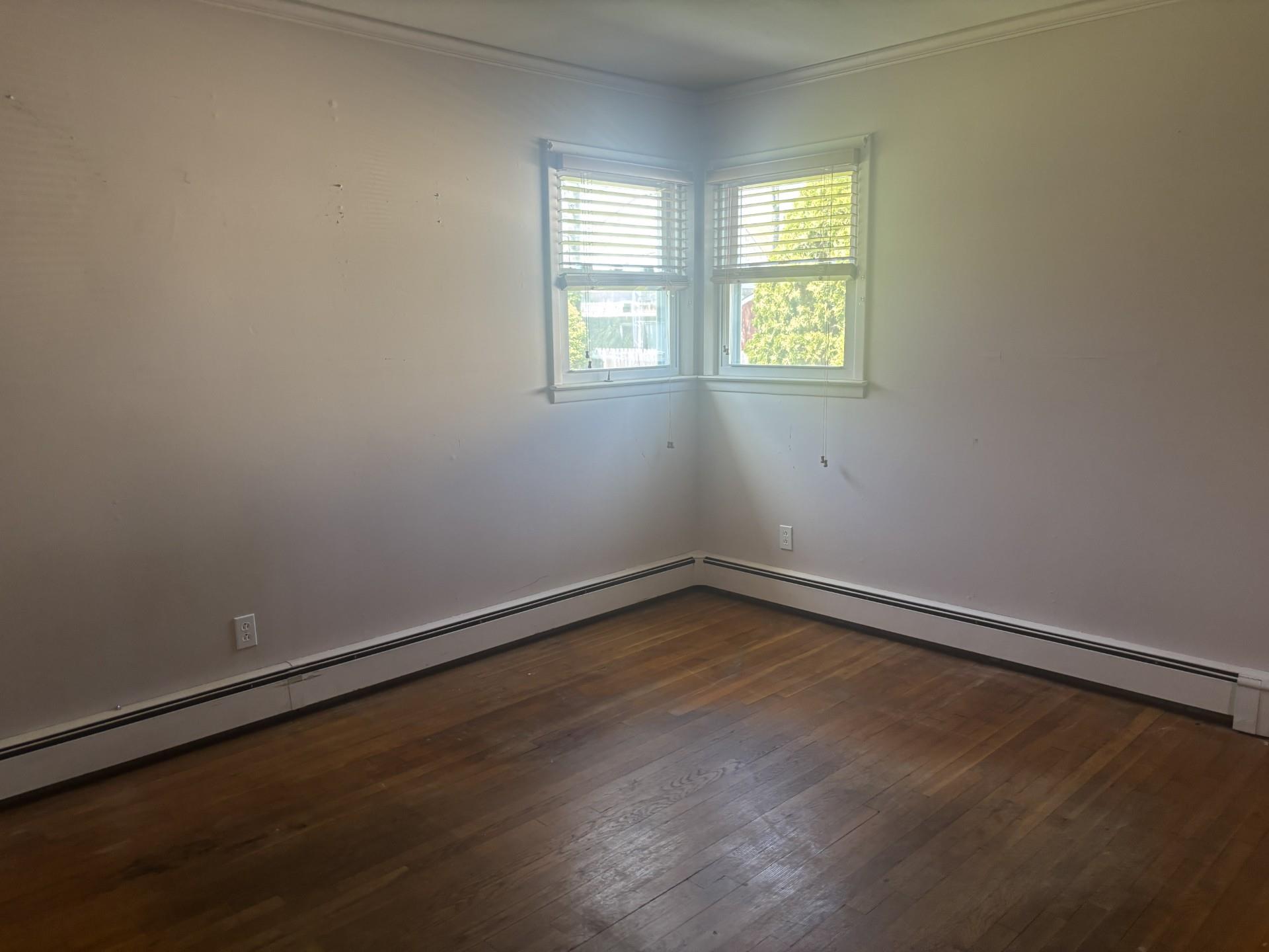 60 Hewitt Boulevard, Center Moriches, New York image 10